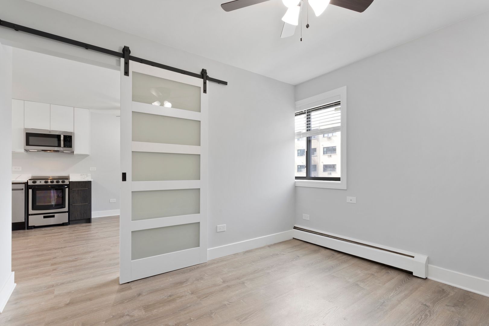Chicago Apartment: 6001 N Kenmore Avenue