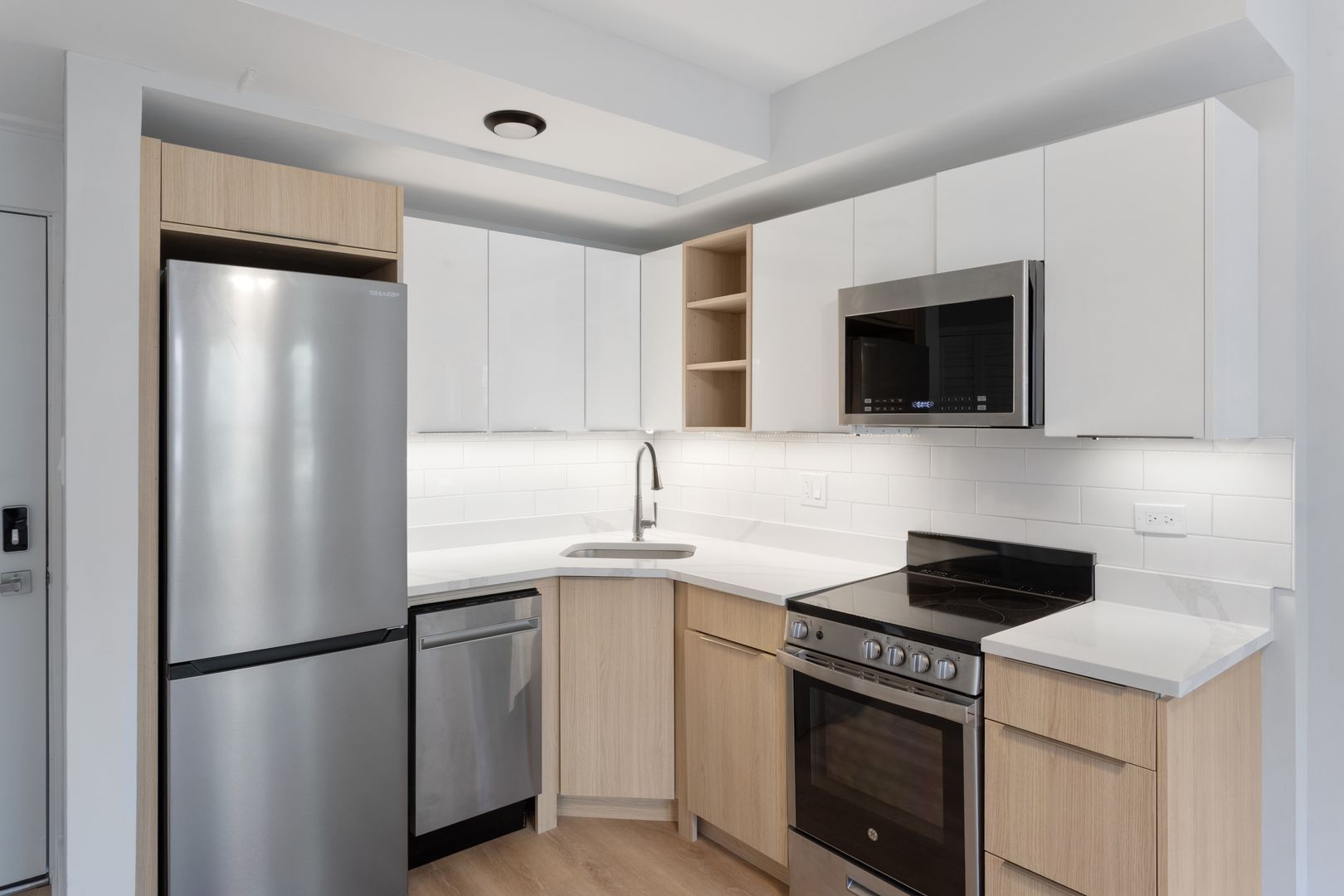 Chicago Apartment: 1632-44 W. Howard