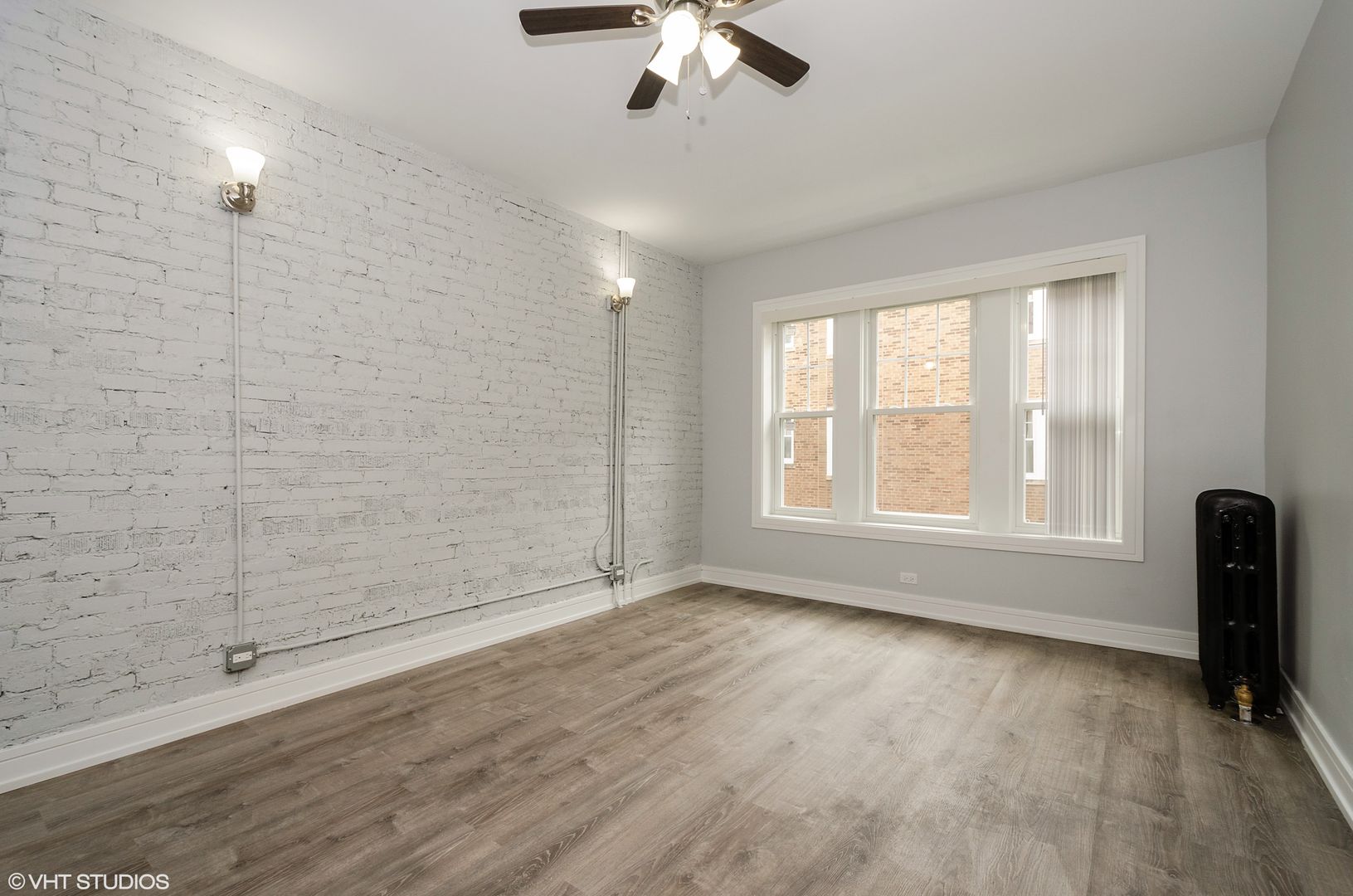 Chicago Apartment: 1902-1908 W Morse Ave