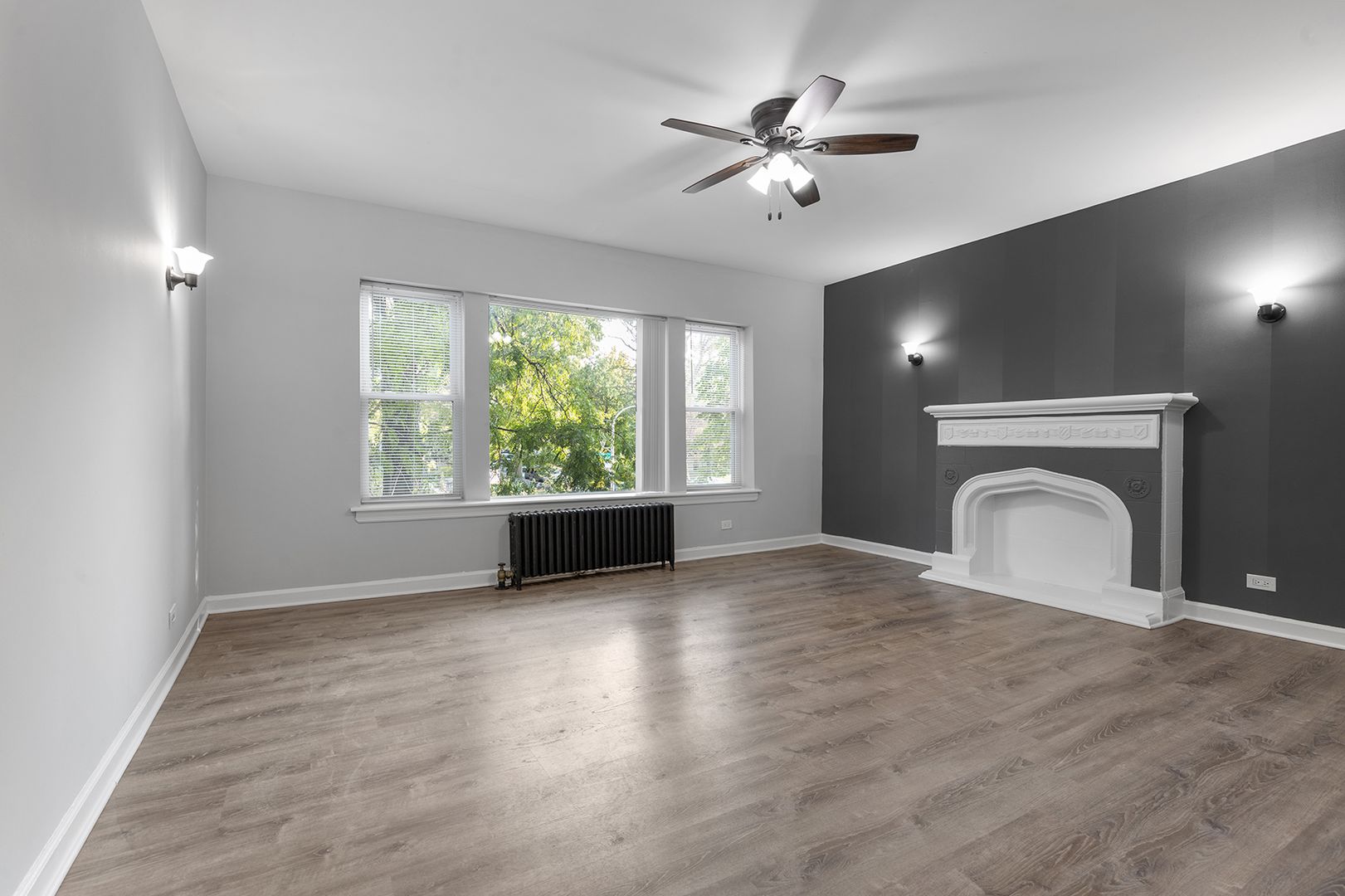 Chicago Apartment: 1722-24 W Juneway Terrace