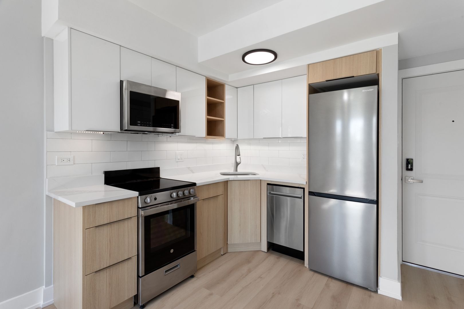 Chicago Apartment: 1632-44 W. Howard