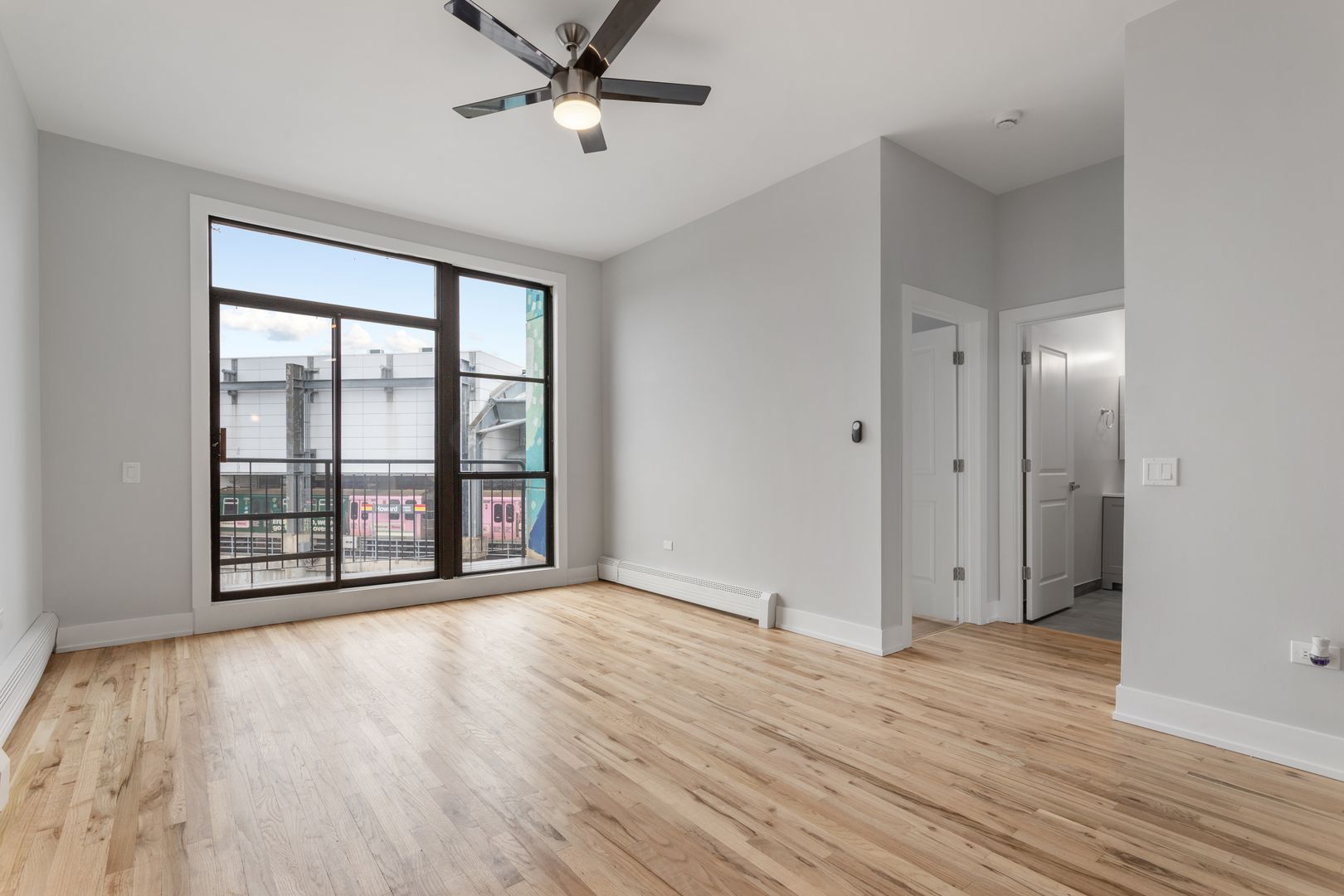 Chicago Apartment: 1625 W Howard