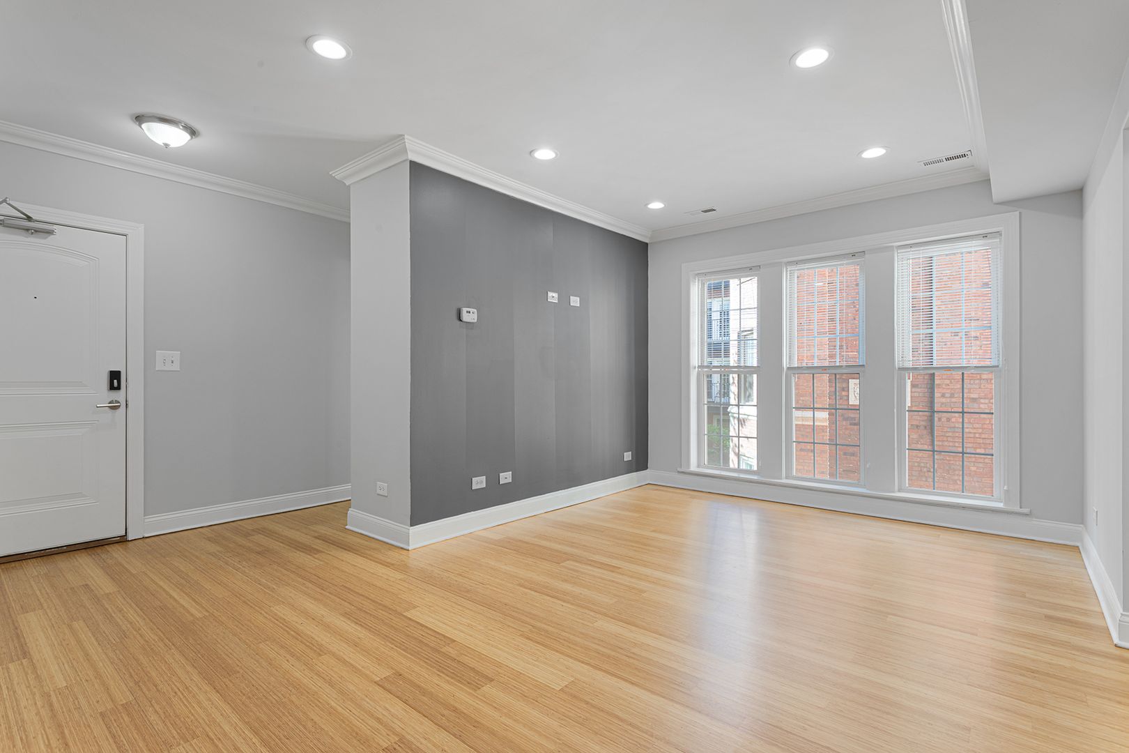 Chicago Apartment: 7722-7734 N Ashland Ave