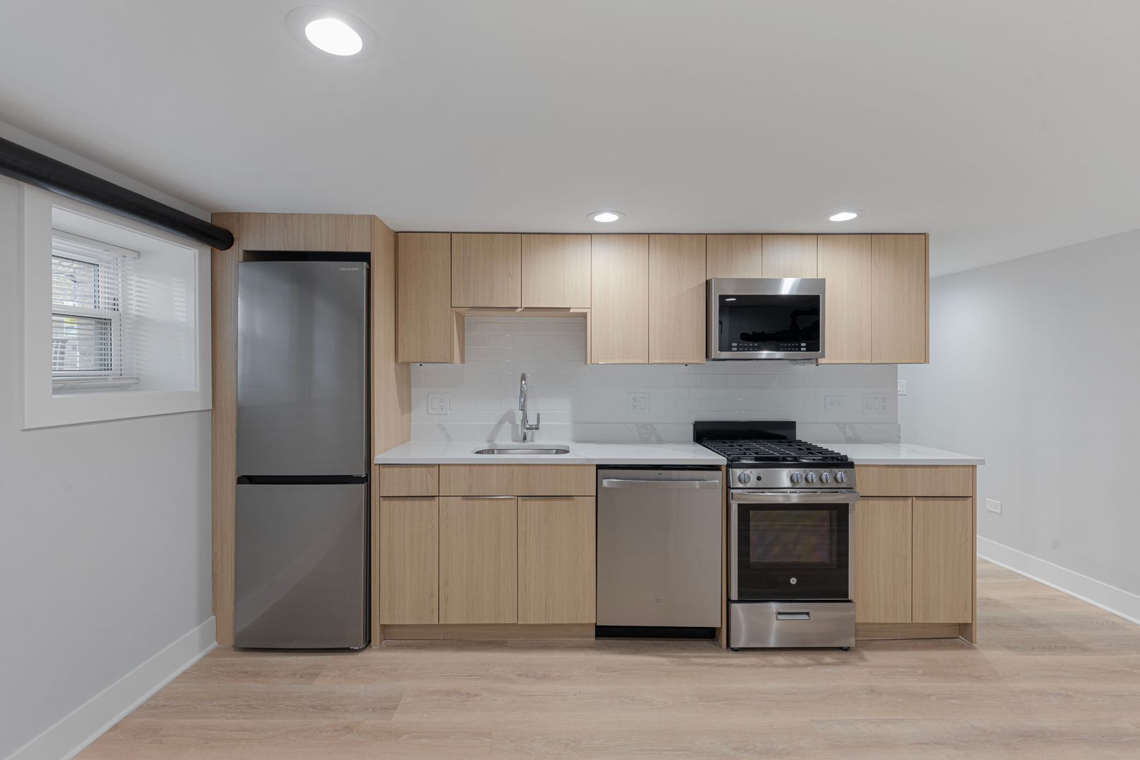 Chicago Apartment: 7600 N Sheridan Road