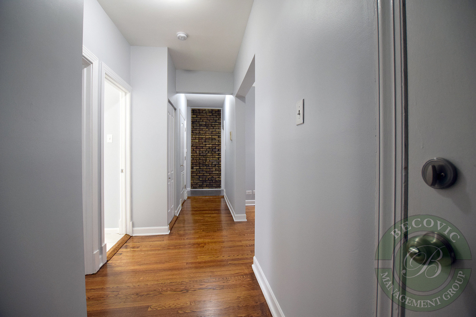 Chicago Apartment: 7700-7706 N Marshfield Ave; 1638-1642 W Jonquil Ter