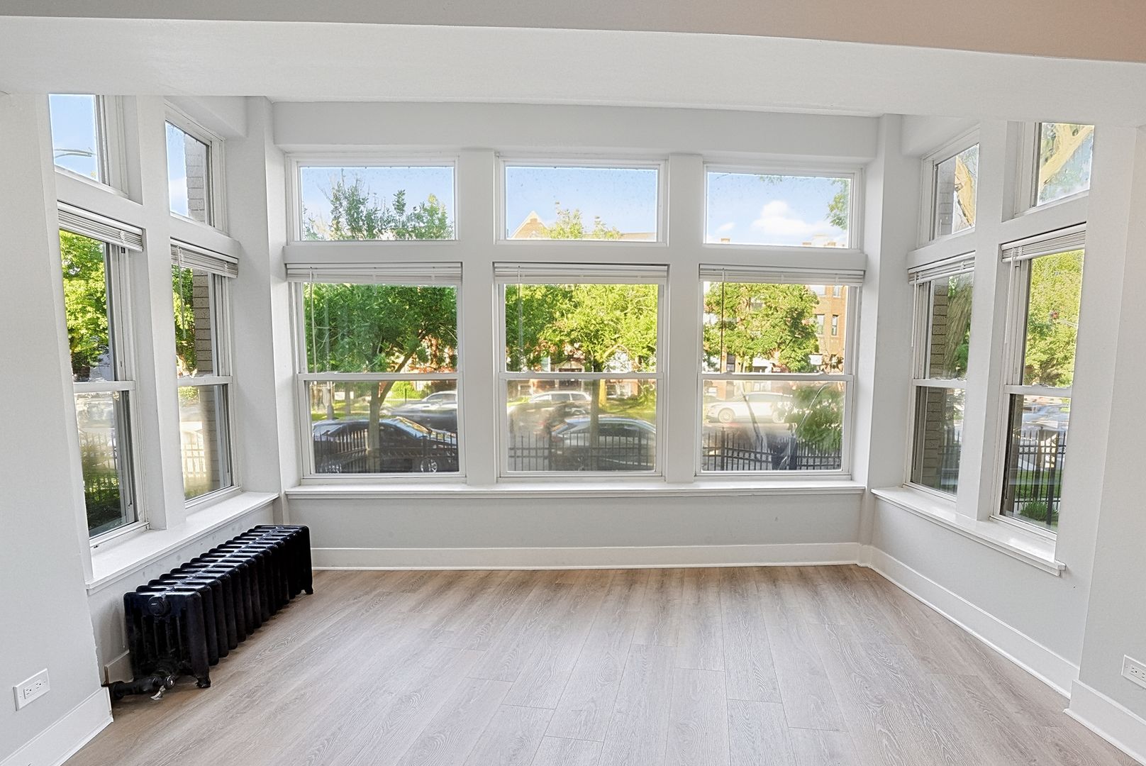 Chicago Apartment: 7600 N Sheridan Road