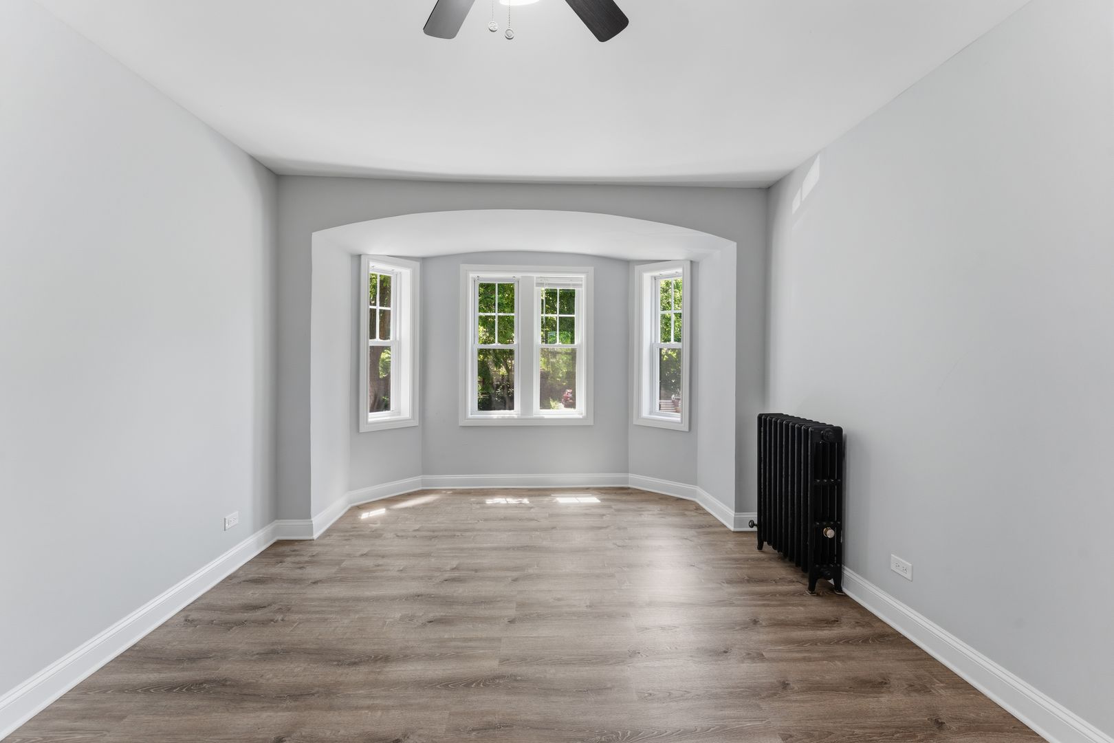 Chicago Apartment: 1608 W Sherwin Ave