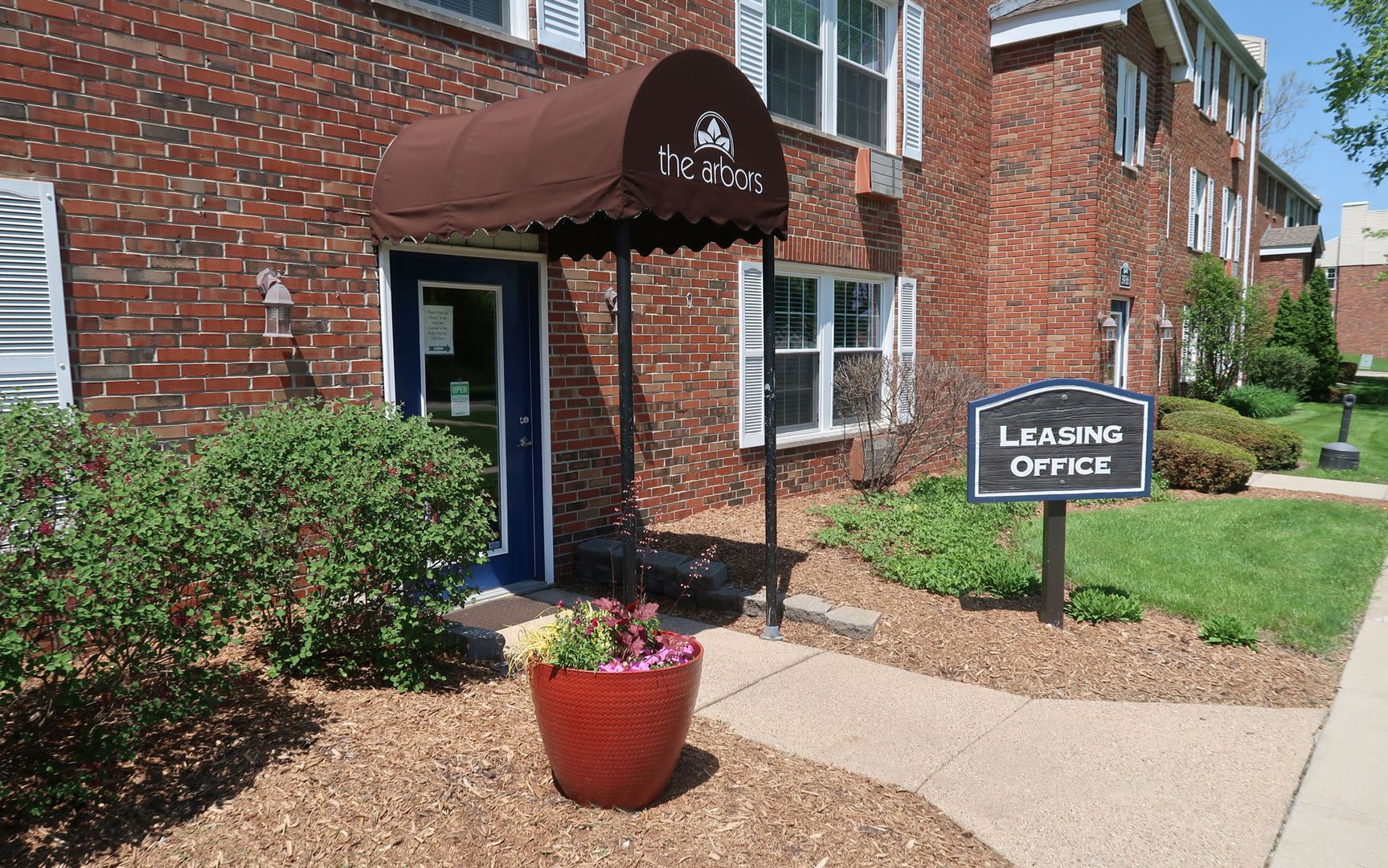 Rockford Apartment: 3936 Eagle Drive