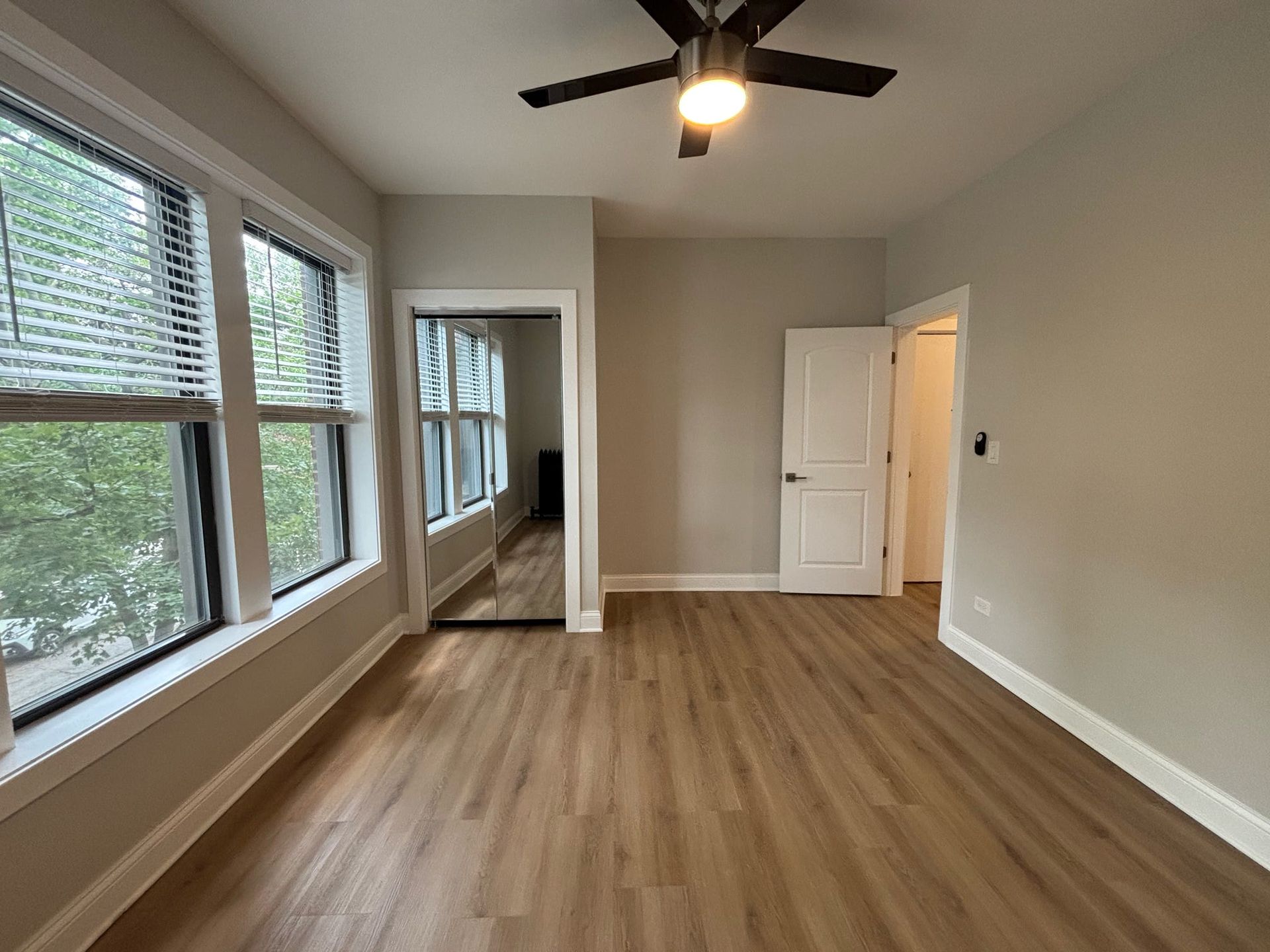 Howard Beach Apartments 7 of 12