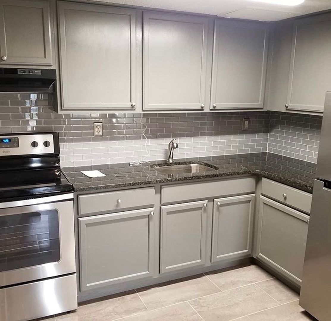 Hickory Apartment: 426 2nd Ave SE