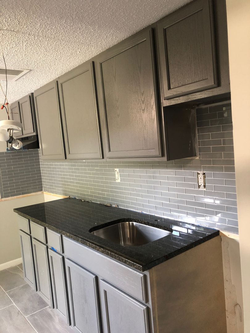 Hickory Apartment: 426 2nd Ave SE
