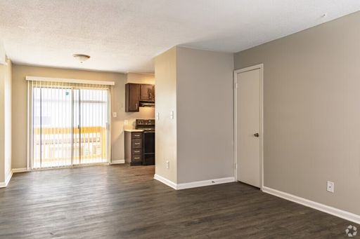 1 Bedroom / 1 Bathroom *REDUCED RATE*