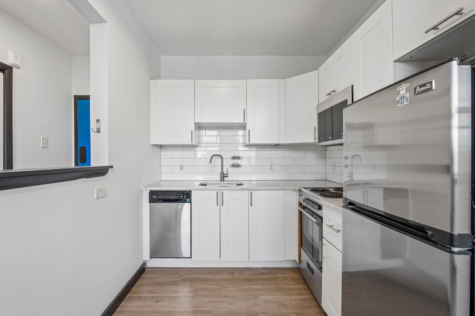 Philadelphia Apartment: 909 Corinthian Avenue