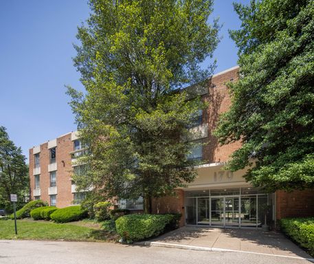 170 Lakeside Road, B-4