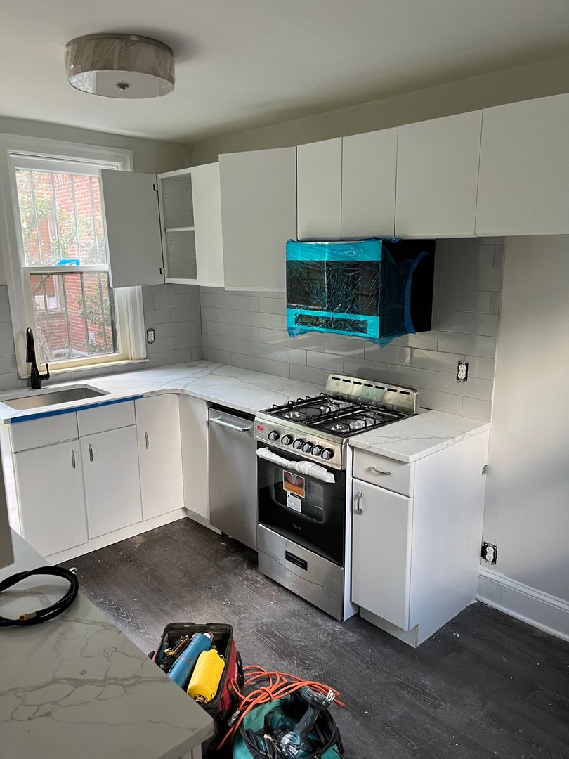 Philadelphia Apartment: 4710 Springfield Avenue