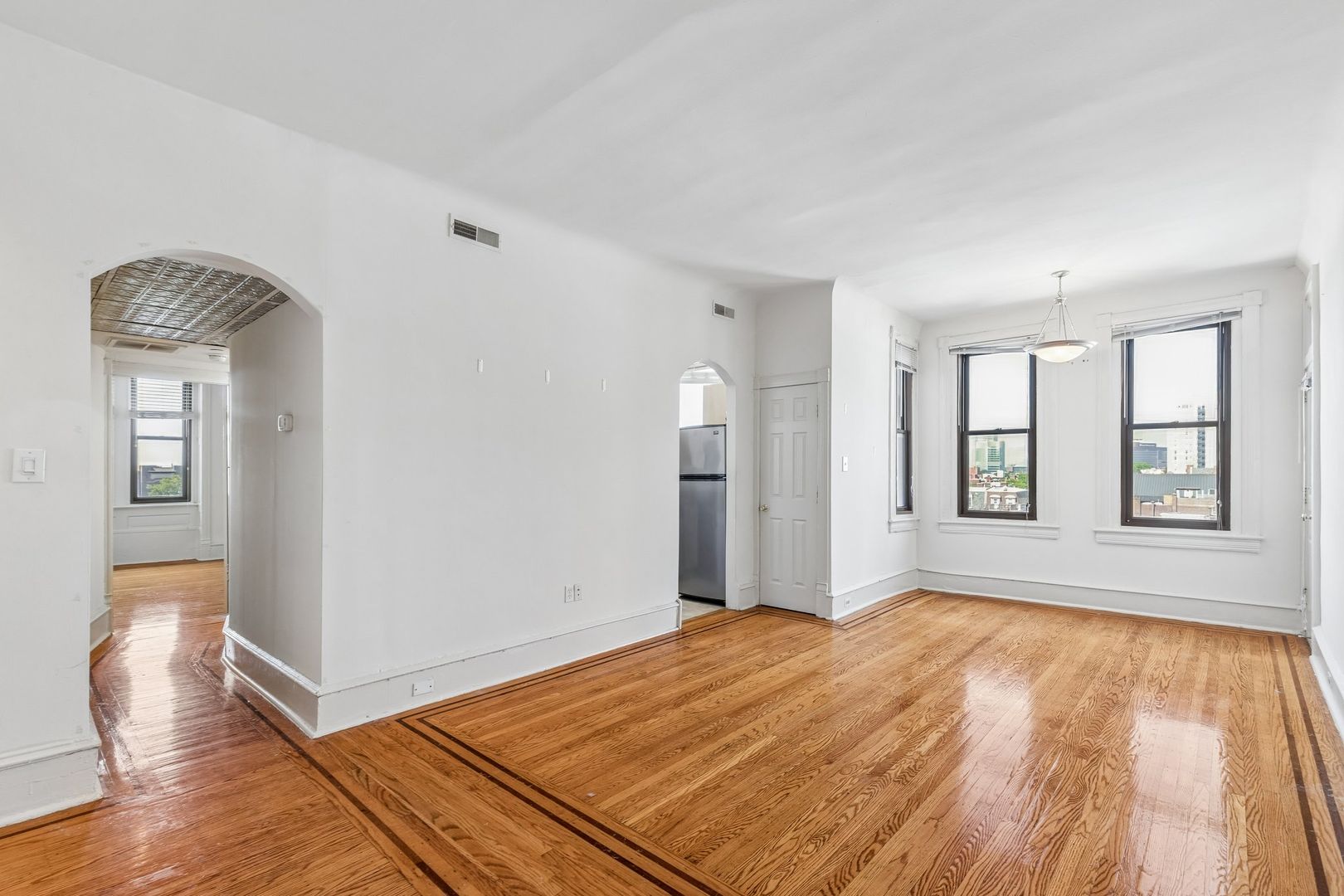 Philadelphia Apartment: 1530 Spruce Street