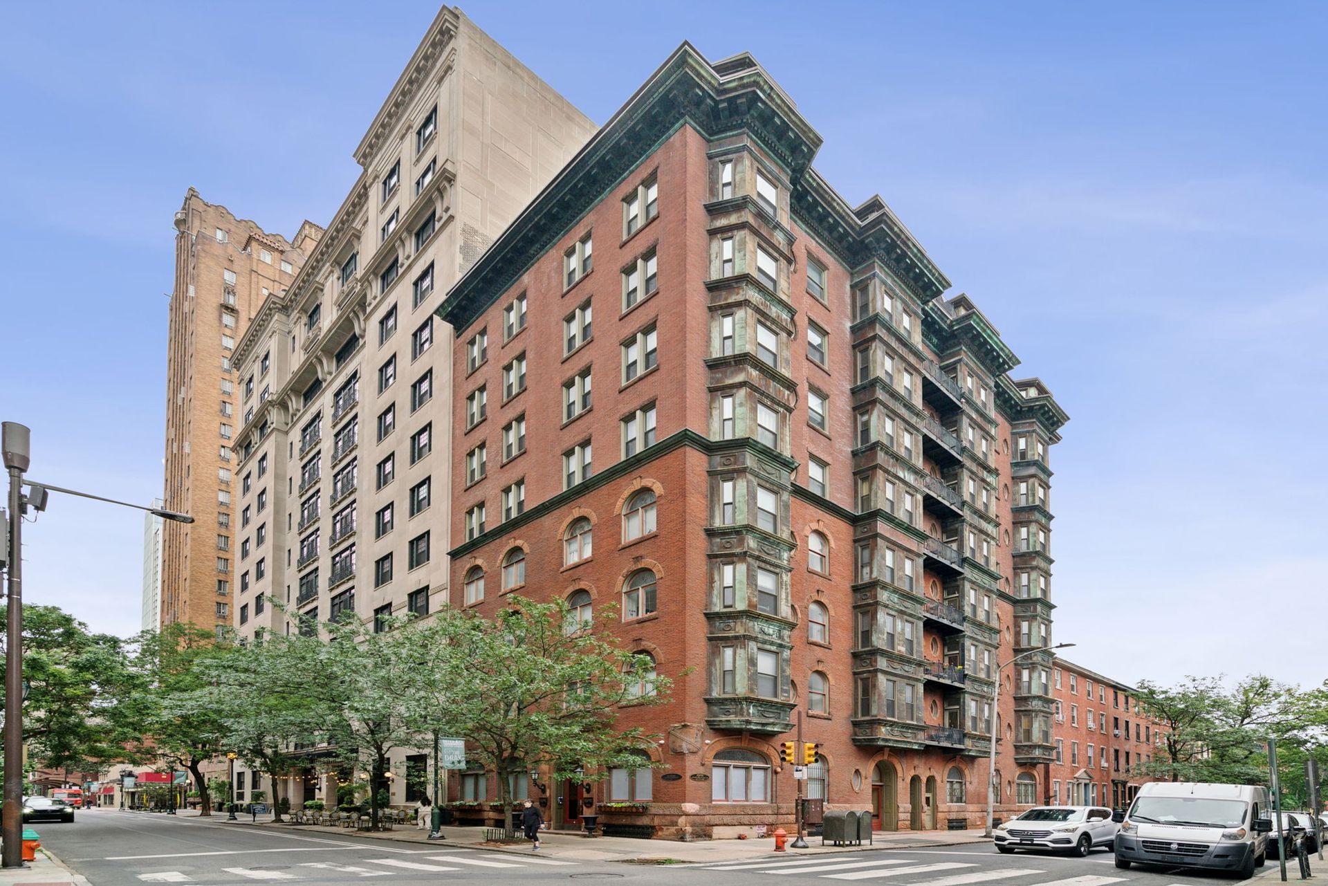 Philadelphia Apartment: 1530 Spruce Street