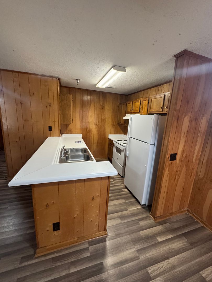 Northport Apartment: 3609 34th Ave Apt 85