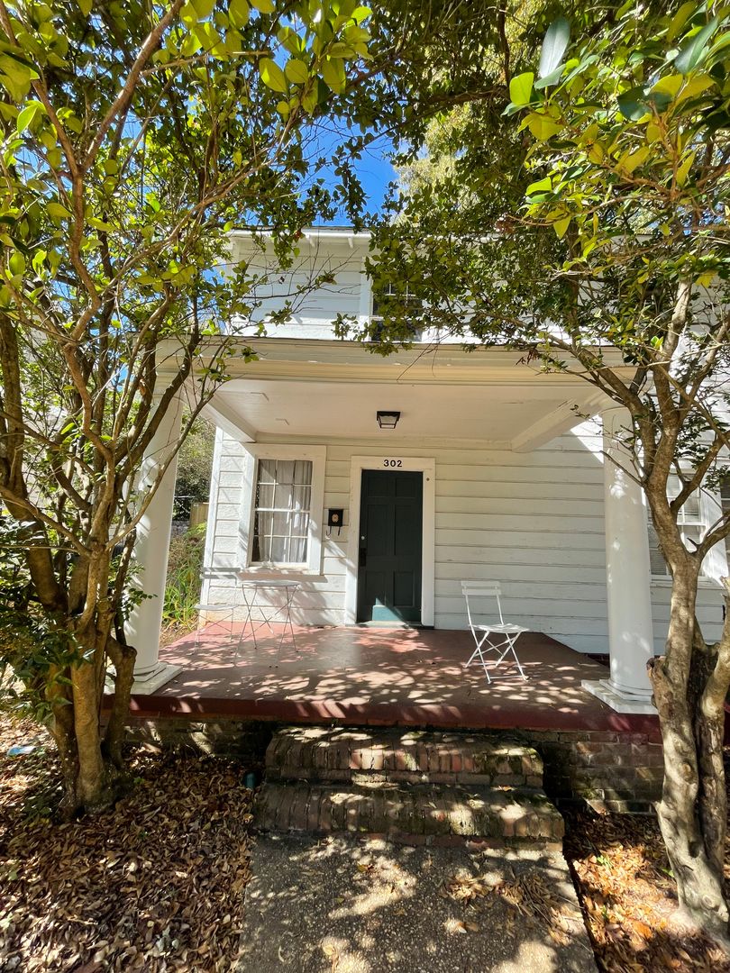 Tuscaloosa Apartment: 302 17th Ave