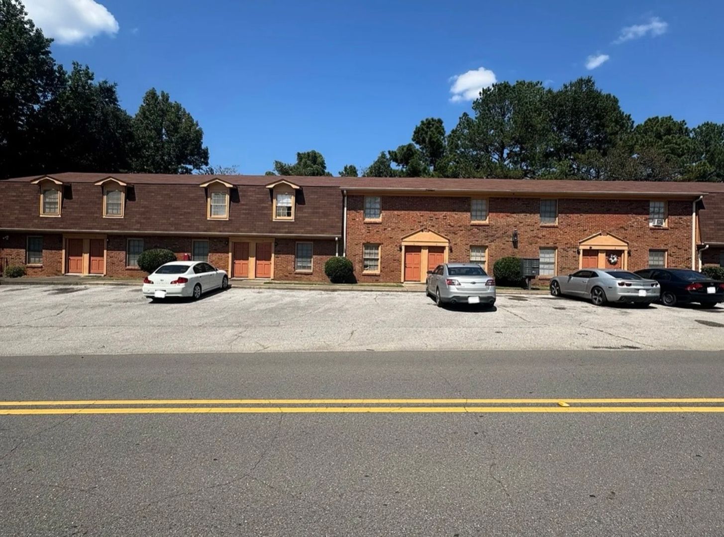 Northport Apartment: 2524 32nd St