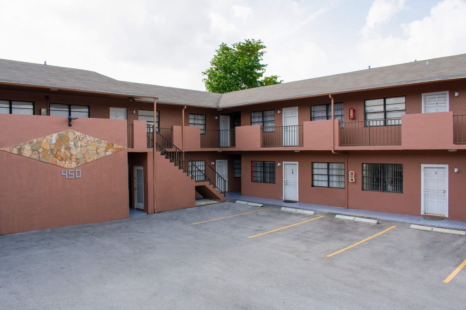 Hialeah Apartment: 450 E 30 Street