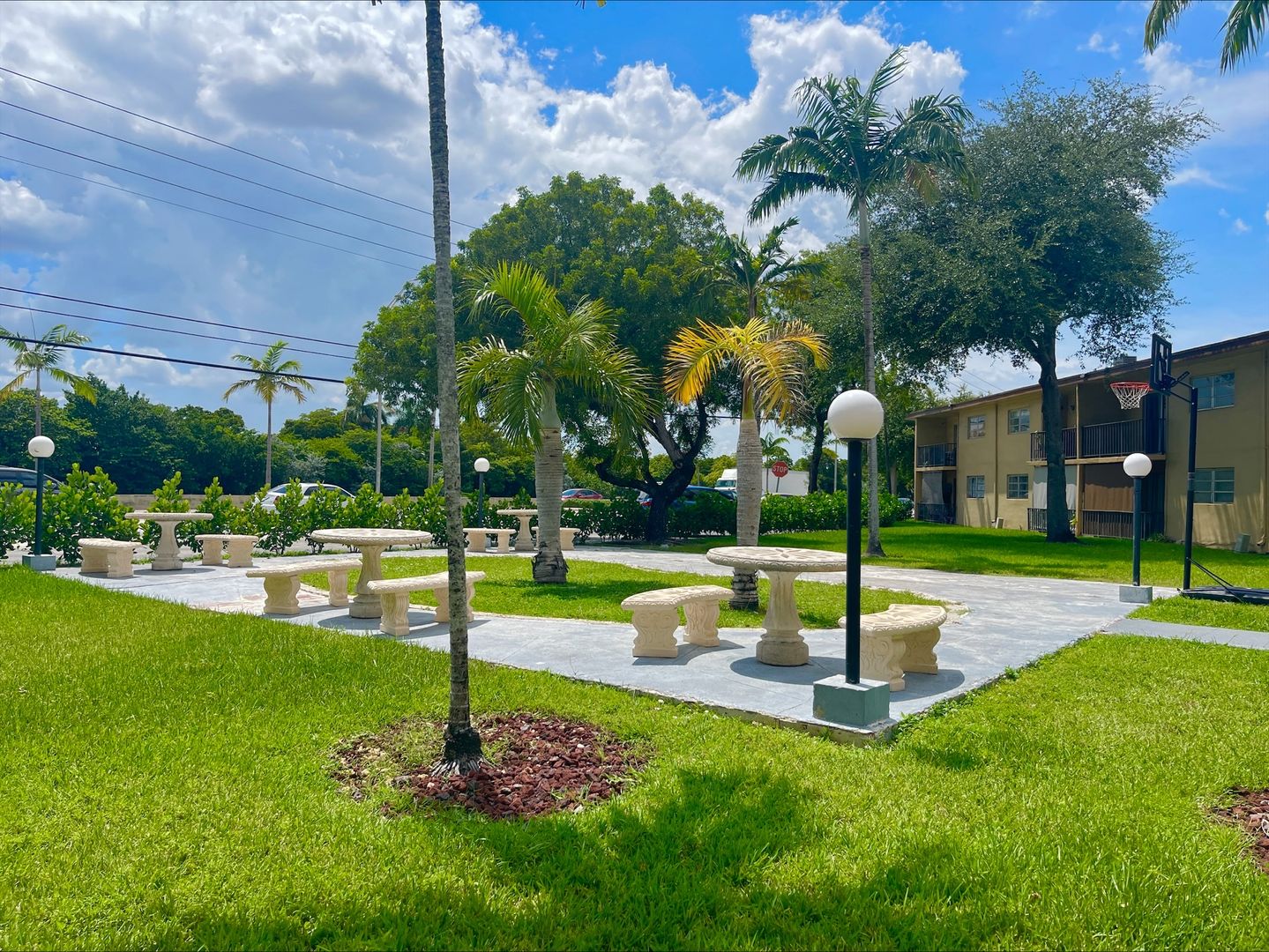Hialeah Apartment: 1255 W Okeechobee Road