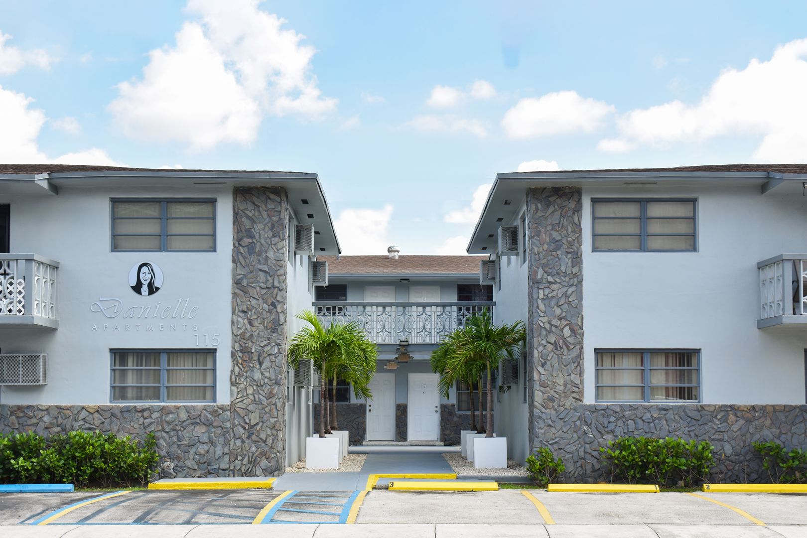 Hialeah Apartment: 115 E 9 Street