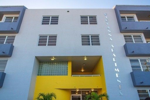 FOR RENT 2 Bedroom / 2 Bathroom — $2,200 Monthly | CENTRAL LOCATION & NEAR COSTCO & MIAMI INT’L AIRPORT | 2 PARKING SPACES – photo 1