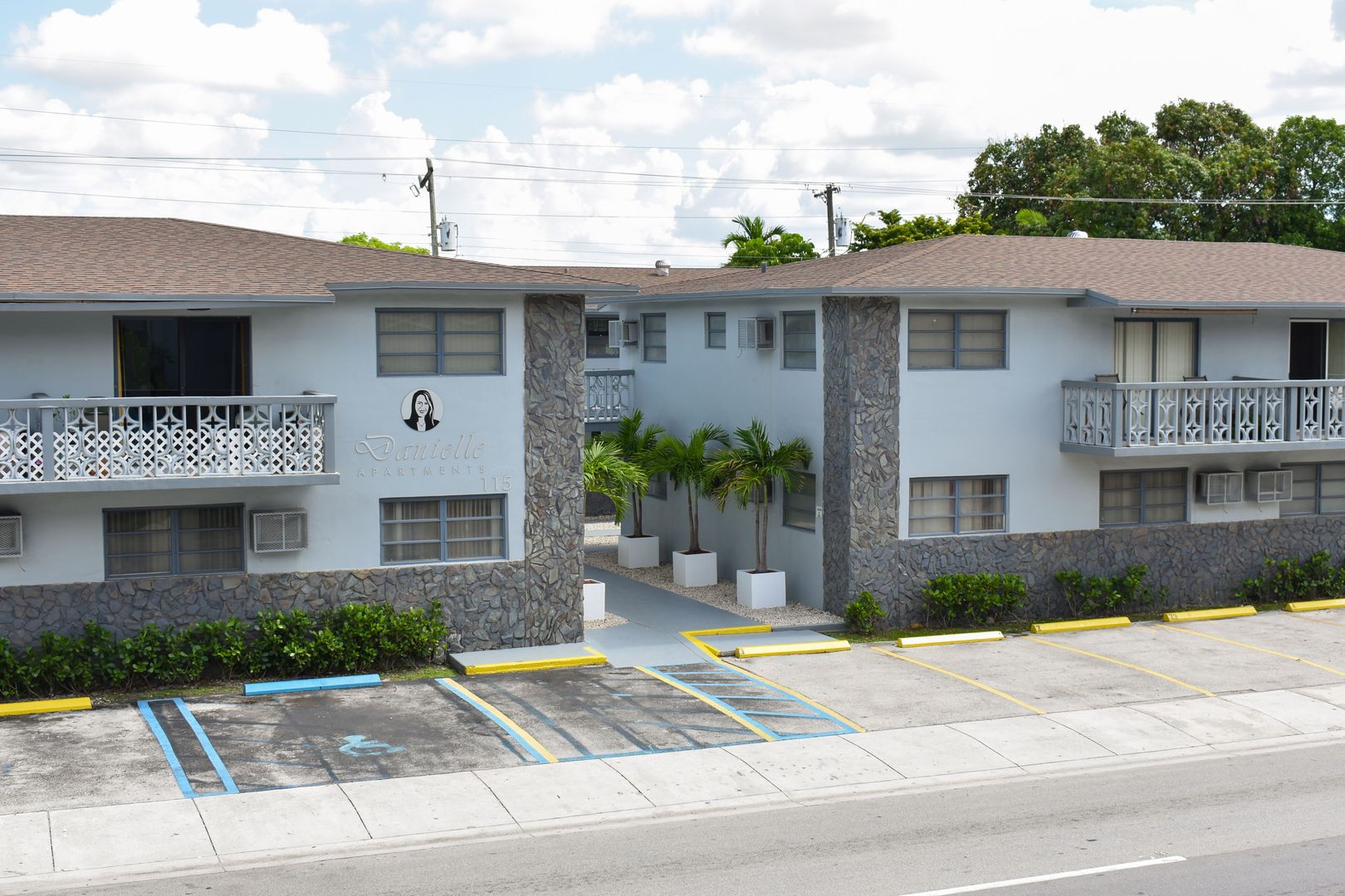 Hialeah Apartment: 115 E 9 Street