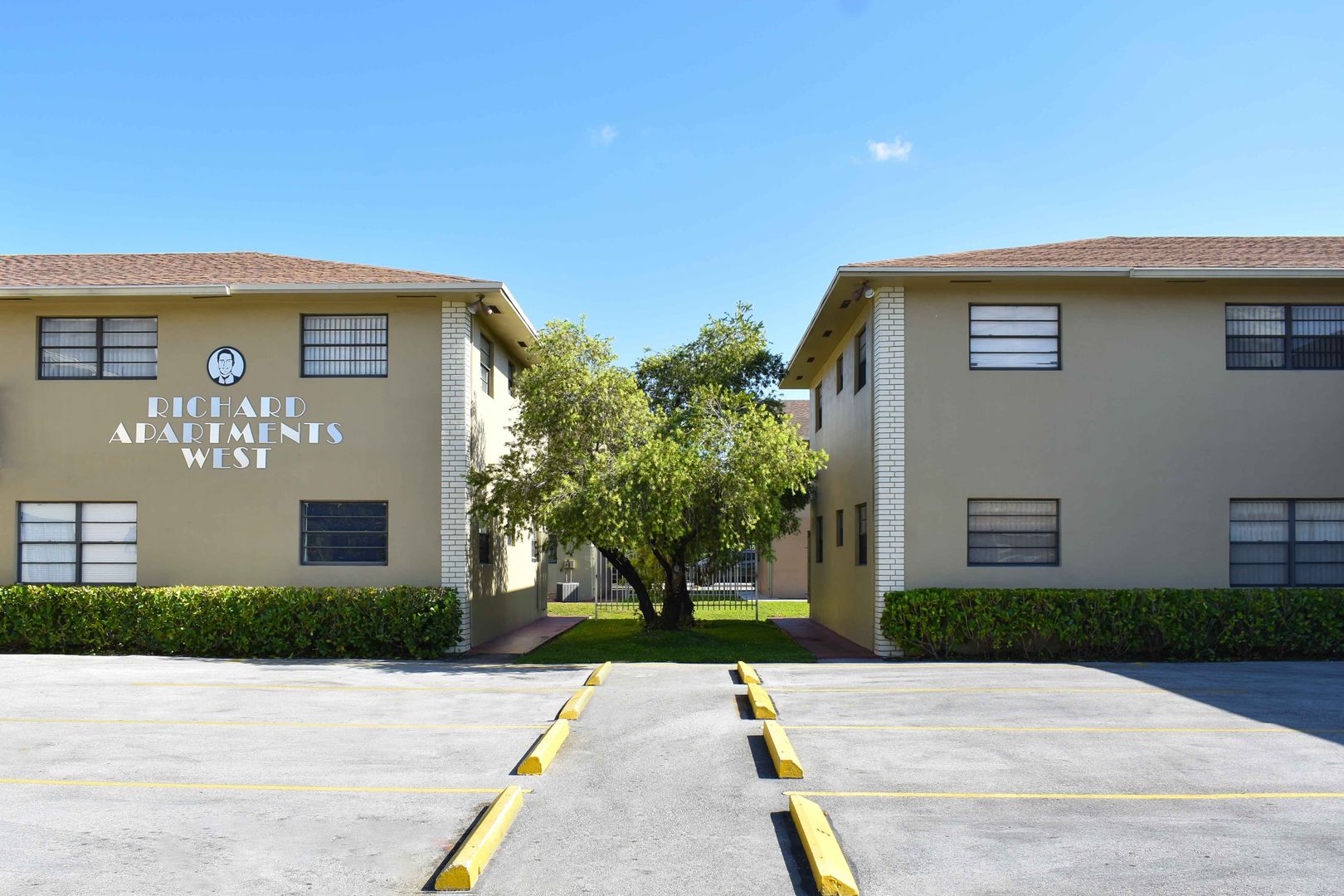 Hialeah Apartment: 1465 W 41 Street