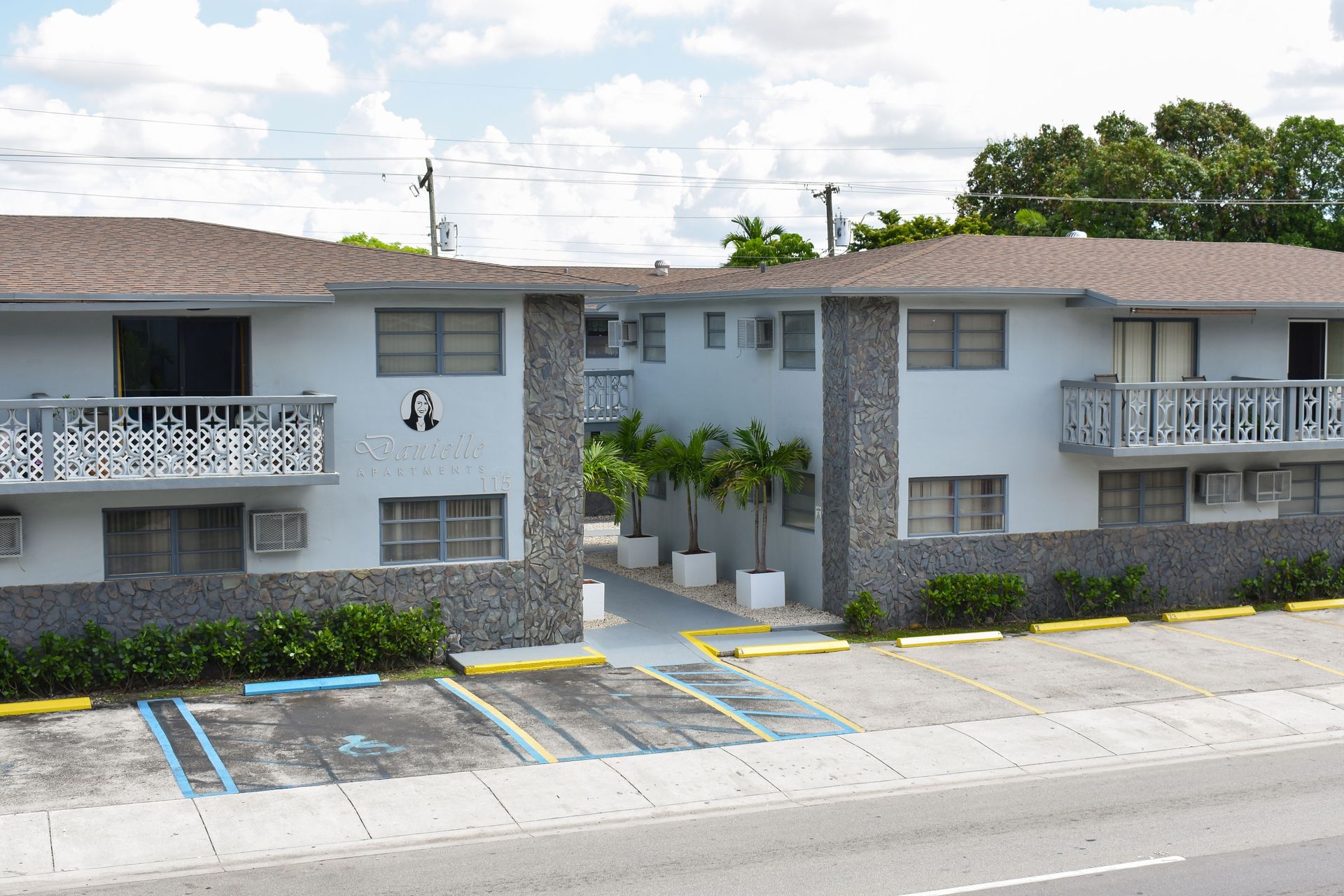 Hialeah Apartment: 115 E 9 Street