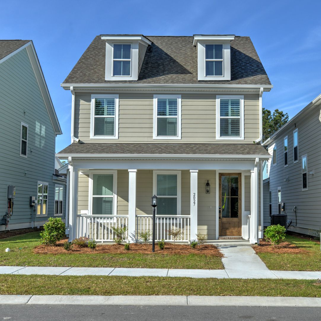 Johns Island House: 2027 Blue Bayou Blvd