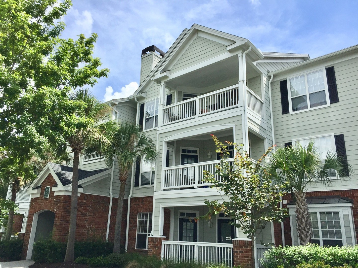 Charleston Condo: 45 Sycamore Ave #1713
