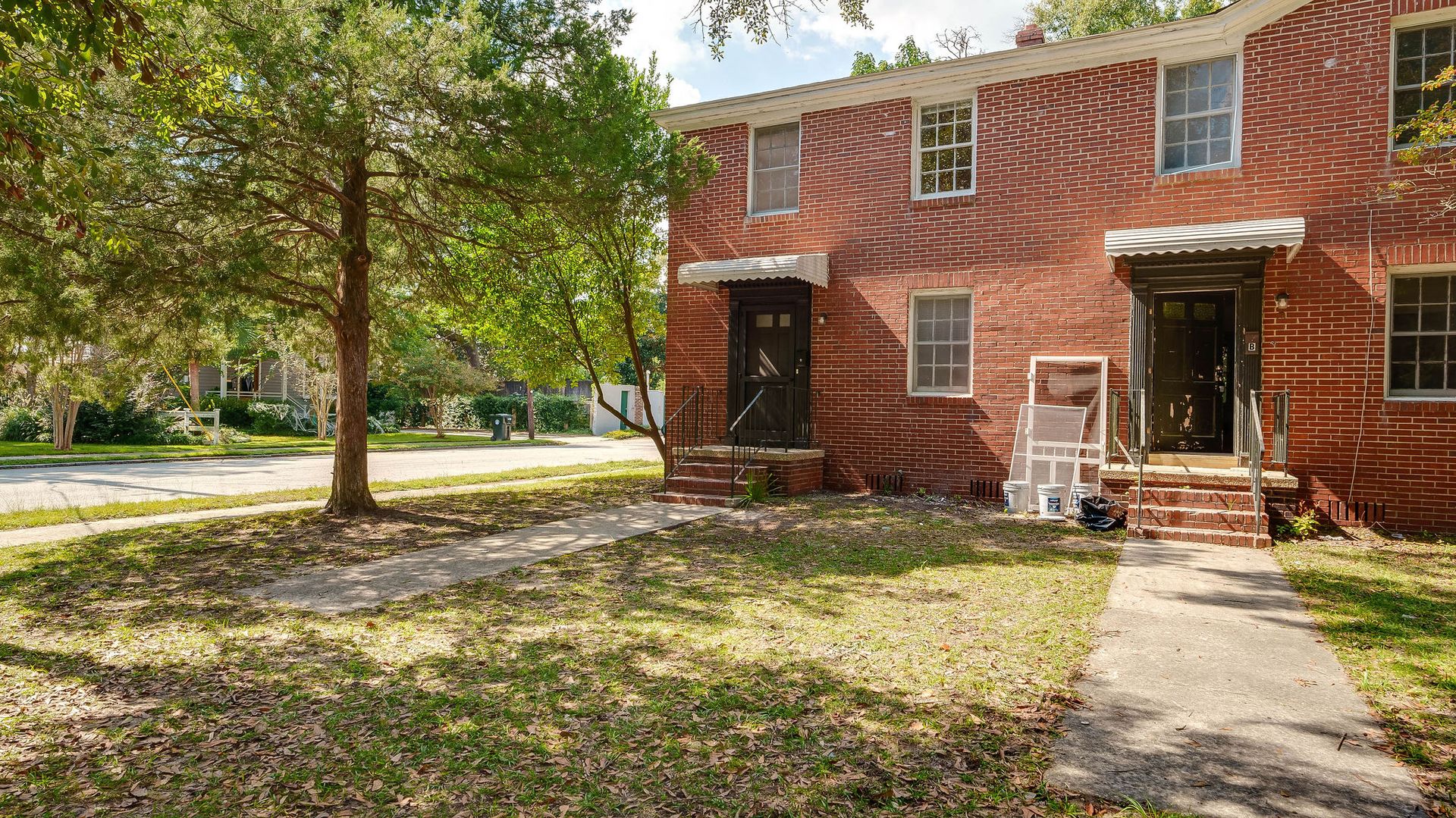 Charleston Townhome: 1 Riverside Dr. Unit A
