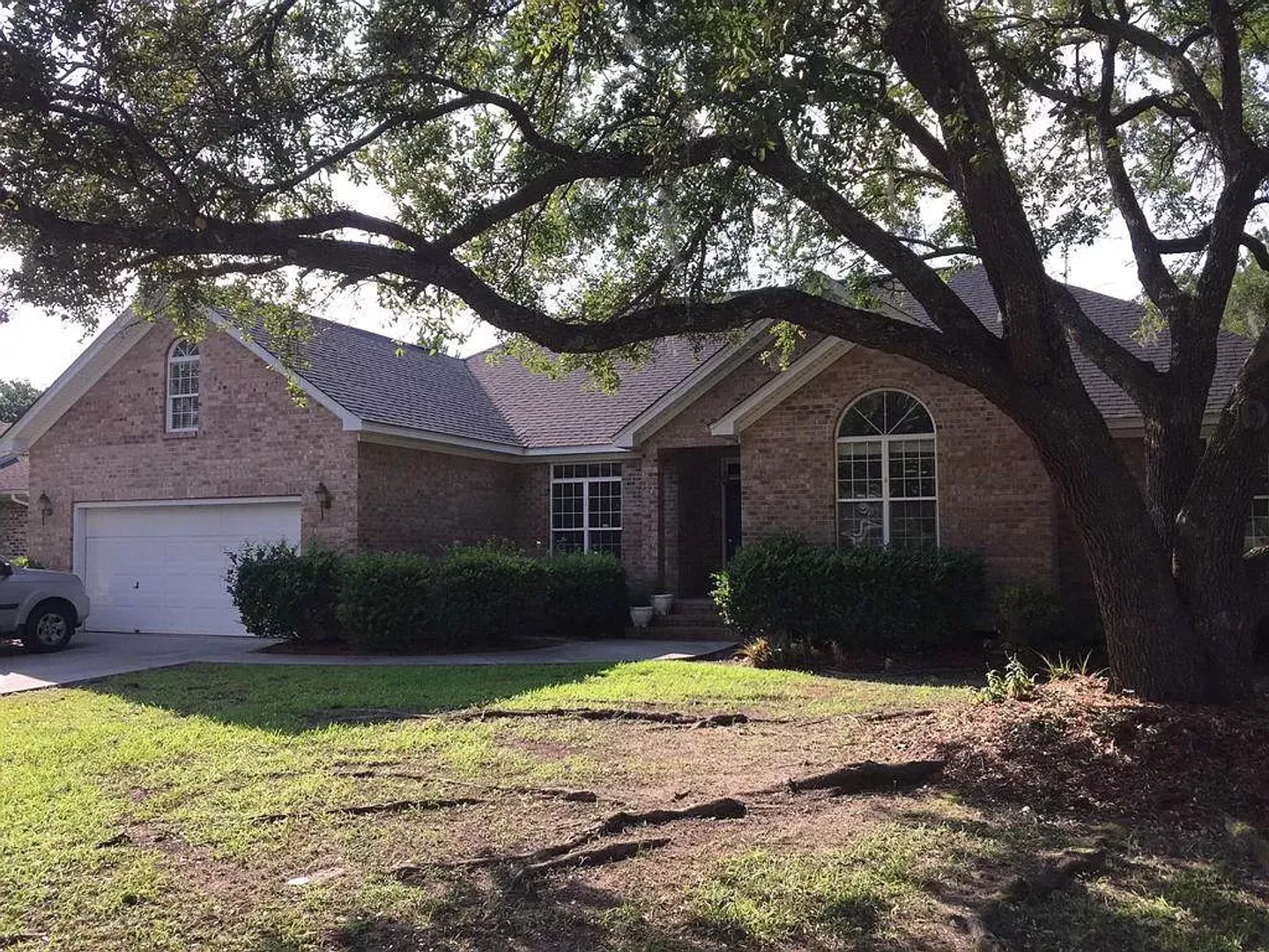 Charleston House: 22 Lord Calvert Drive