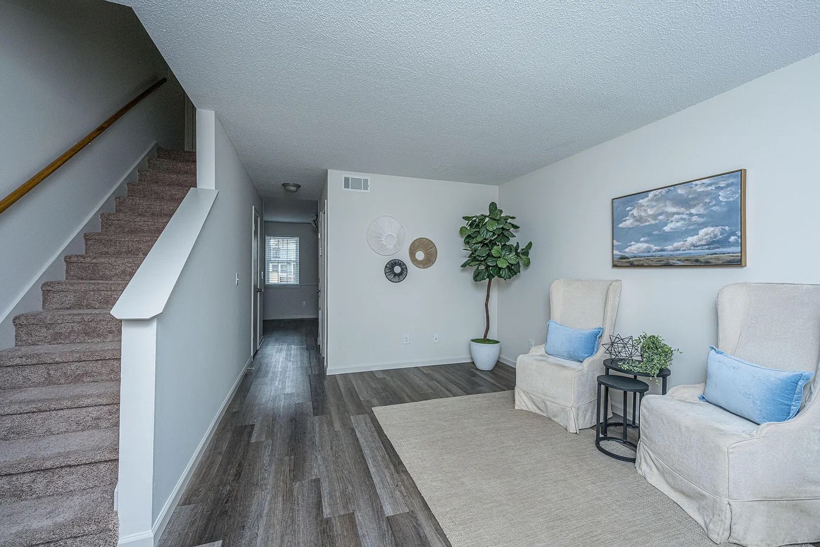 Summerville Townhome: 306 Crestview Drive