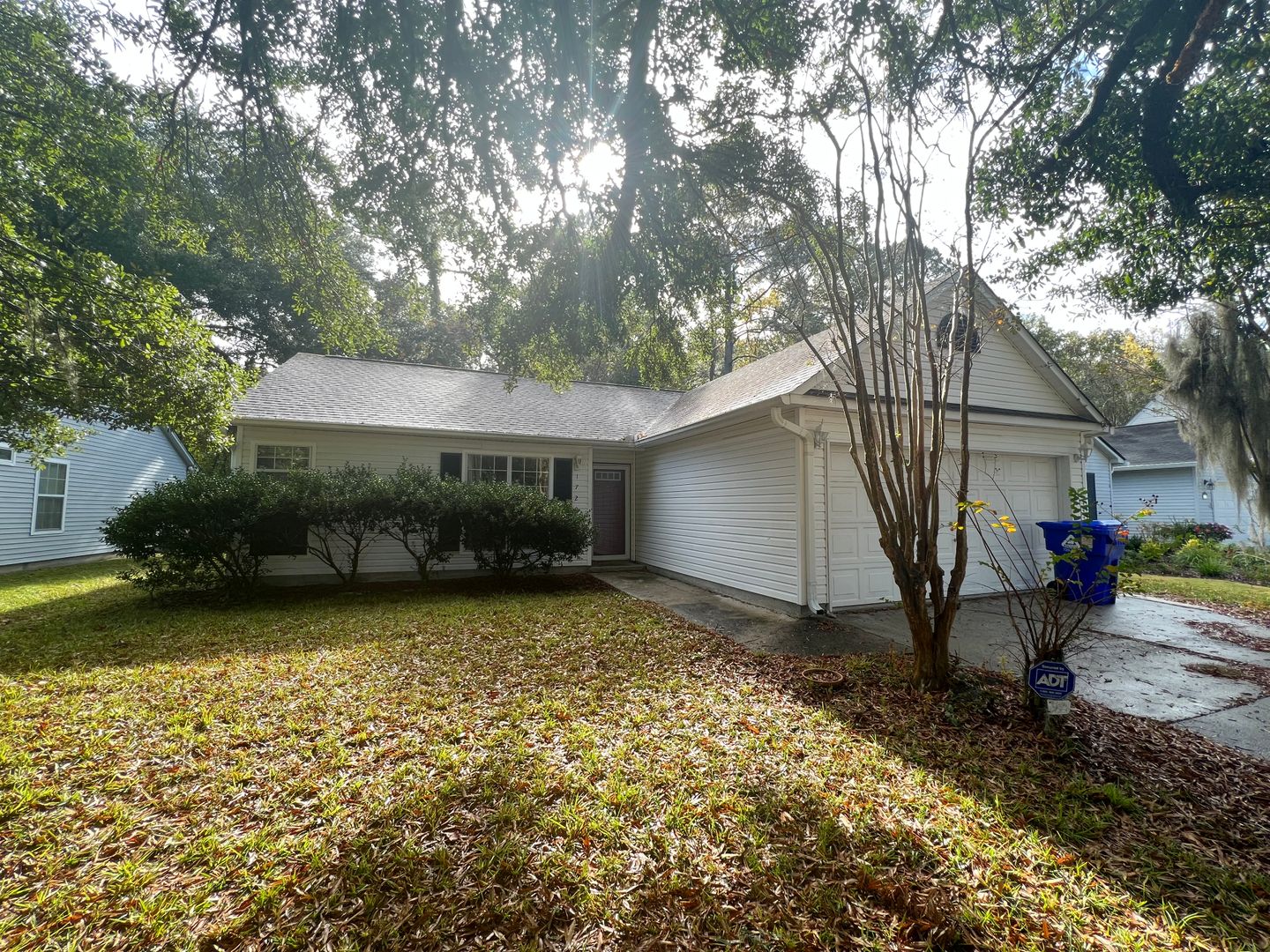 Charleston House: 1720 S Nicole Pl