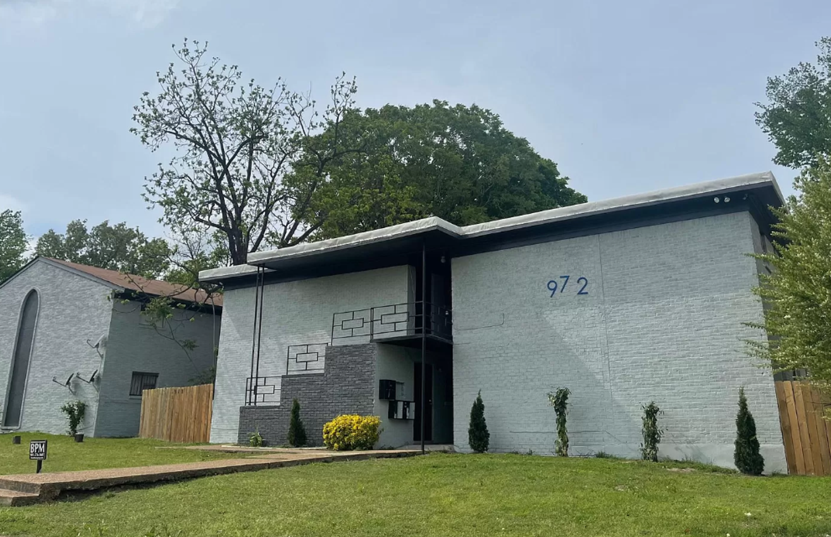 Memphis Apartment: 972-336 Peabody/S Dudley