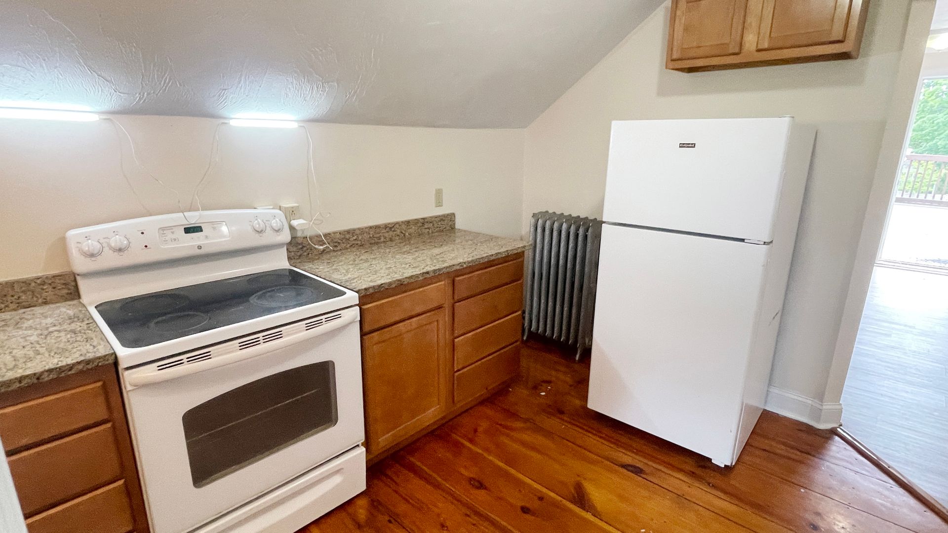 Gardner Apartment: 136 Central Street