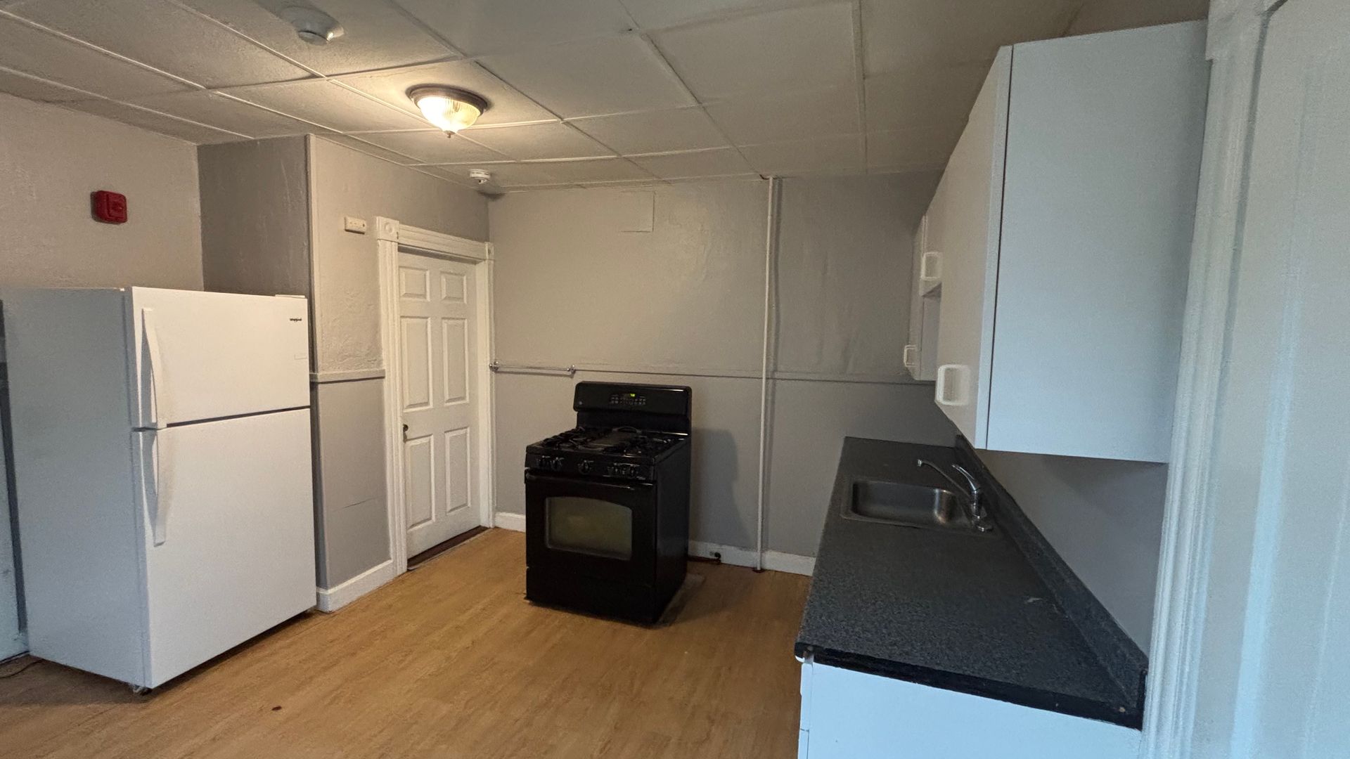 Leominster Apartment: 113 Spruce Street