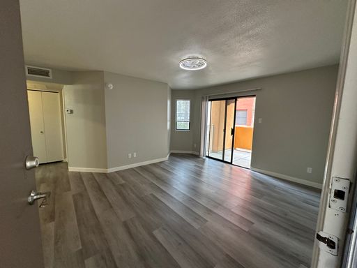 Beautiful 1x1 Spacious – photo 1