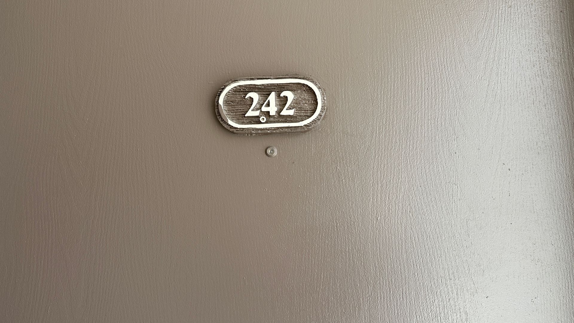Tempe Apartment: 610 E Gilbert Dr.