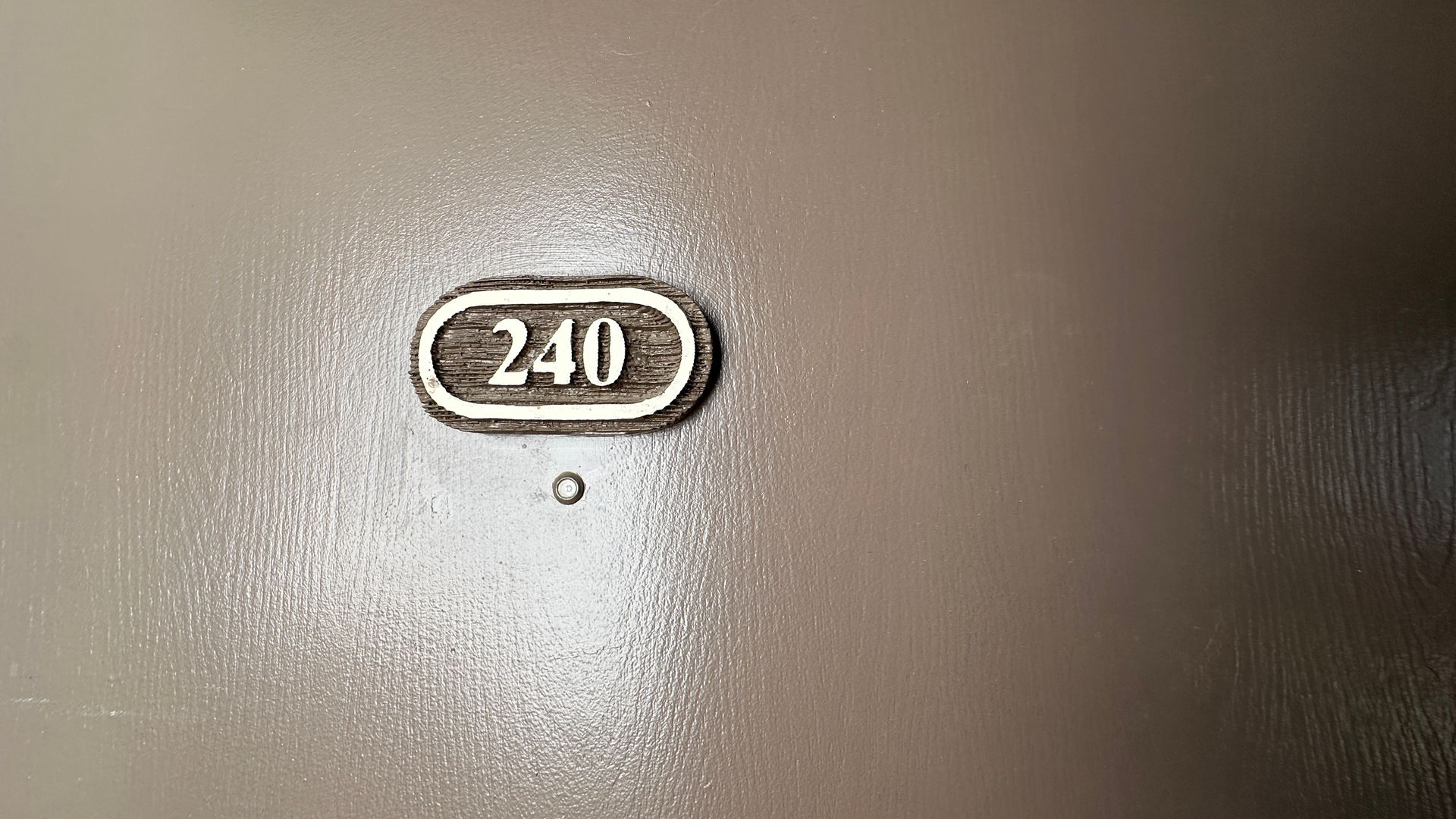 Tempe Apartment: 610 E Gilbert Dr.