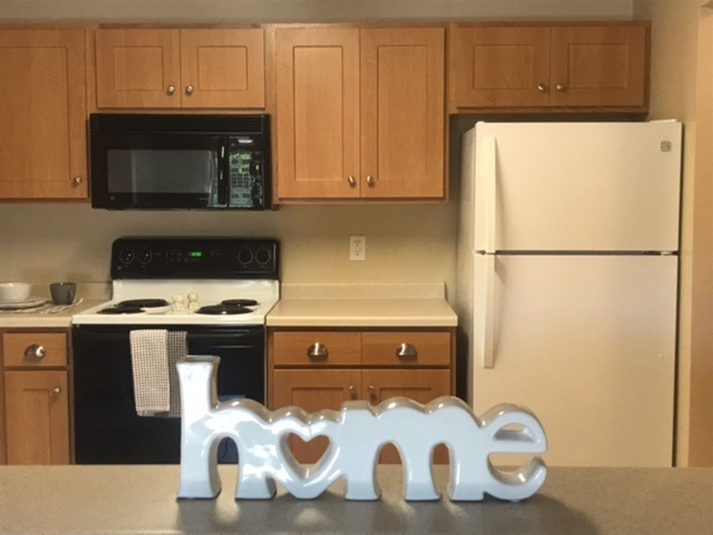 Bismarck Apartment: 2112-2113 Grimsrud Drive