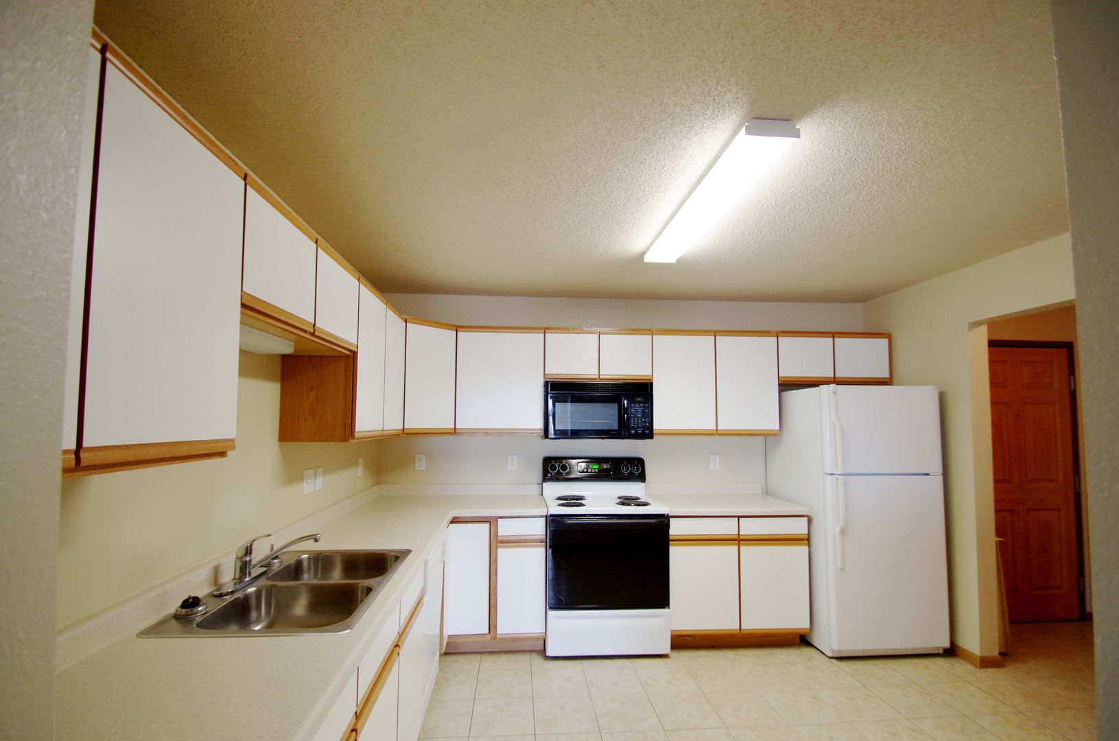 Bismarck Apartment: 2112-2113 Grimsrud Drive