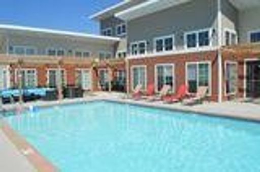 Beautiful 1 Bedroom 1 Bath Apartment – photo 1