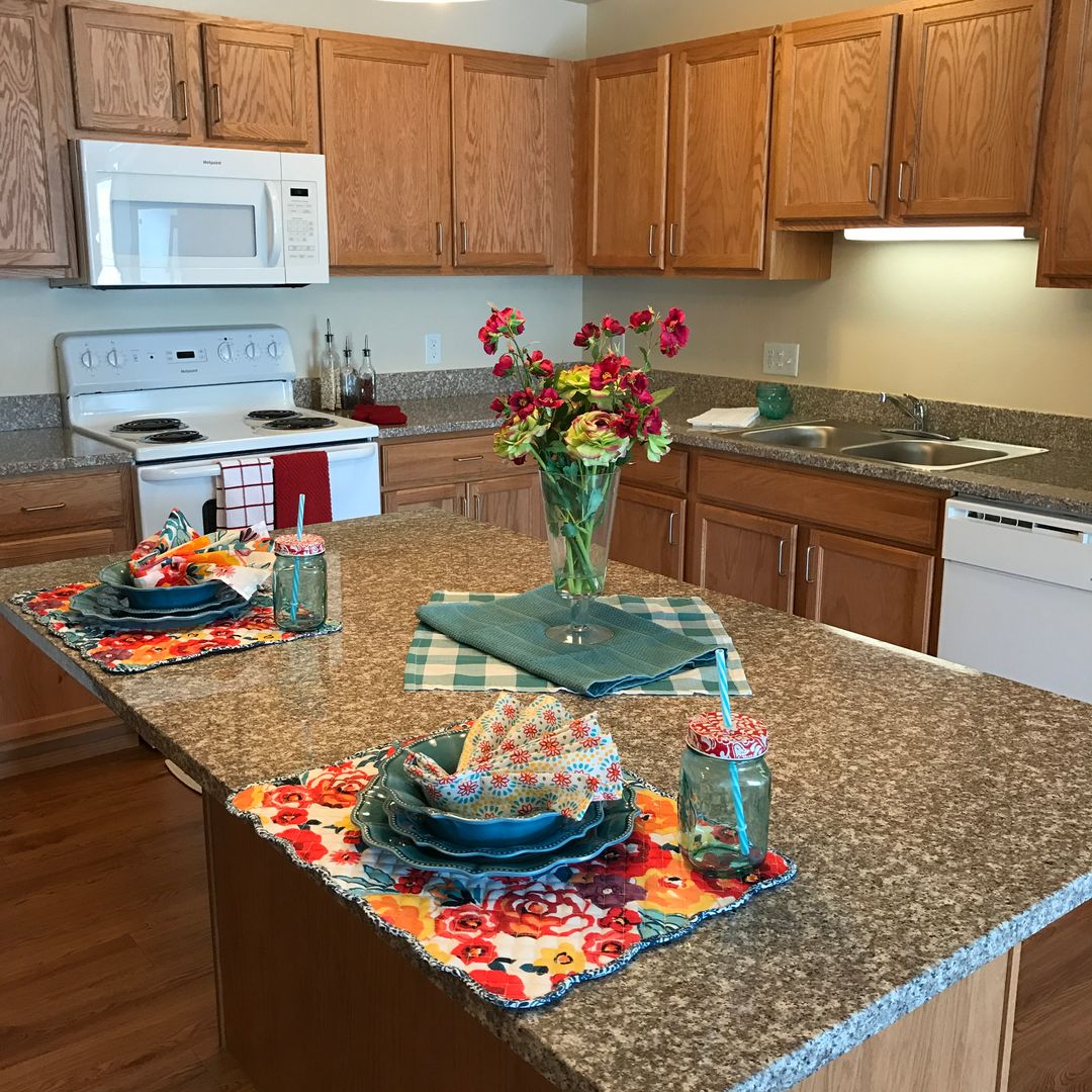 Bismarck Apartment: 100 Santa Fe