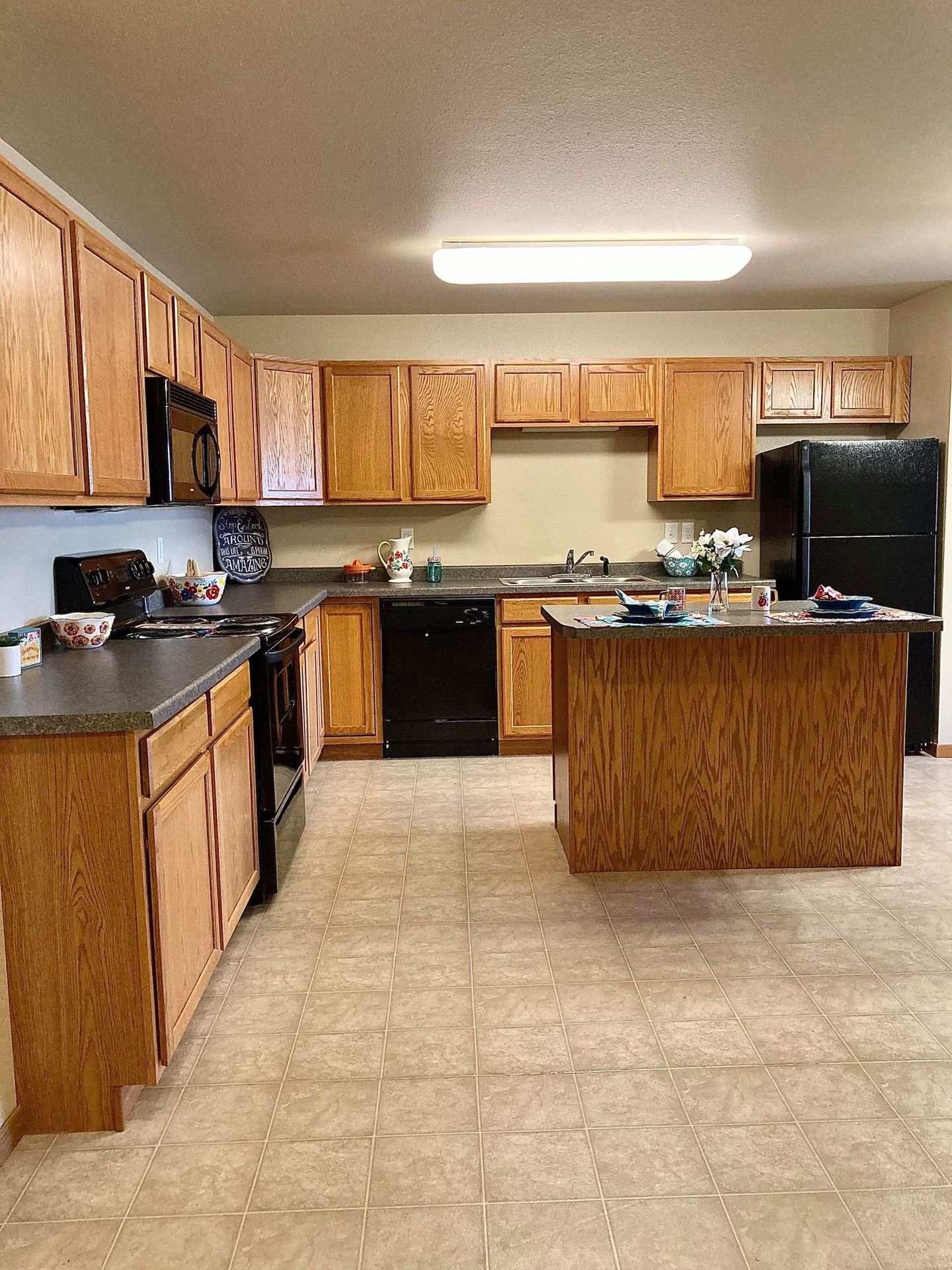 Bismarck Apartment: 940 W Turnpike Ave #204
