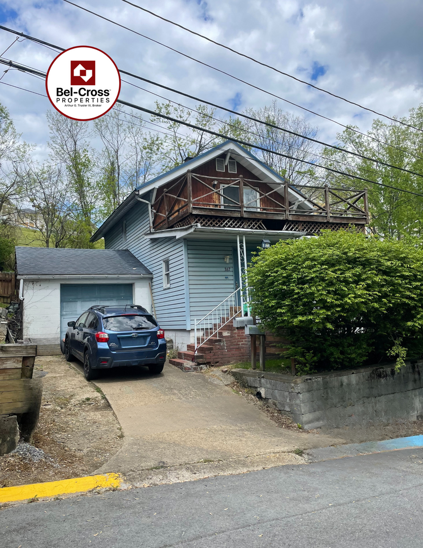 Morgantown Apartment: 367 Mansion St