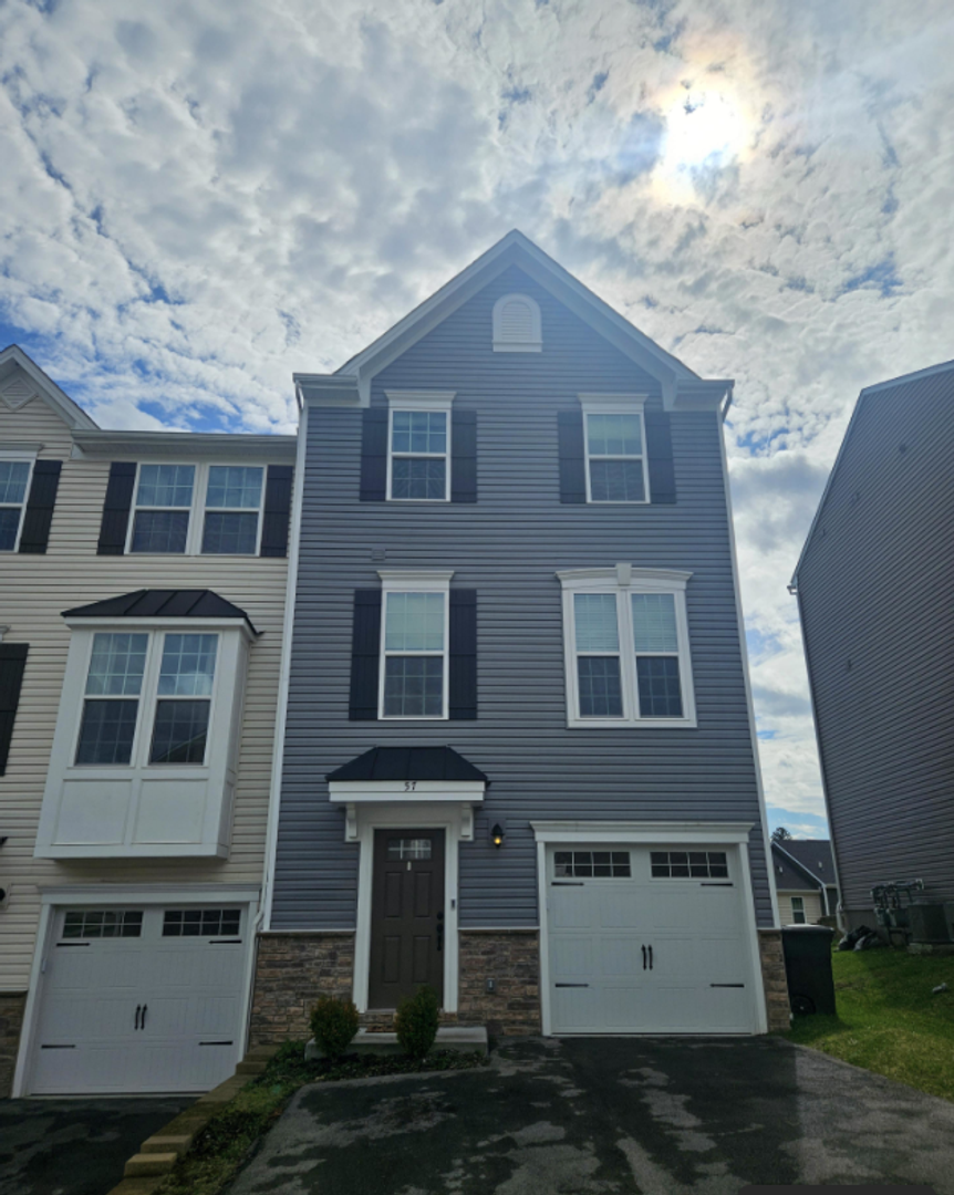 Morgantown Townhome: 57 Hewstone Court